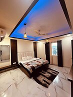 Taj Castle Homestay