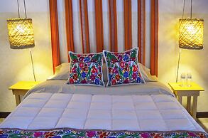 Luna Maya Boutique Hotel