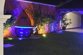 Luna Maya Boutique Hotel