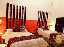 Luna Maya Boutique Hotel