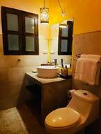 Luna Maya Boutique Hotel