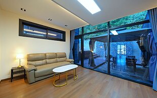 Ulsan Byeoldam Eunchae Pool Villa