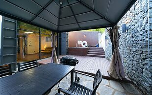 Ulsan Byeoldam Eunchae Pool Villa