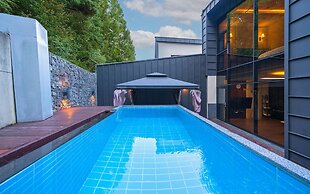 Ulsan Byeoldam Eunchae Pool Villa