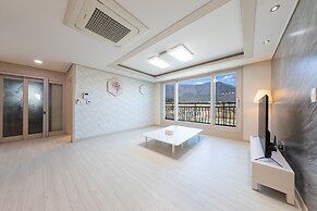 Ulsan Byeoldam Eunchae Pool Villa