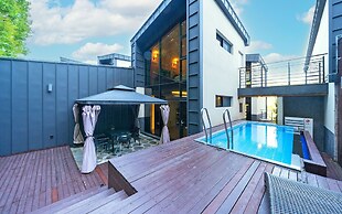 Ulsan Byeoldam Eunchae Pool Villa