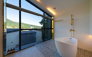 Ulsan Byeoldam Eunchae Pool Villa