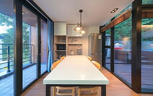 Ulsan Byeoldam Eunchae Pool Villa