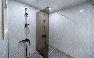 Ulsan Byeoldam Eunchae Pool Villa