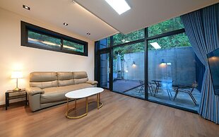 Ulsan Byeoldam Eunchae Pool Villa