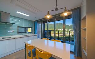 Ulsan Byeoldam Eunchae Pool Villa
