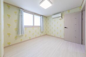 Ulsan Byeoldam Eunchae Pool Villa