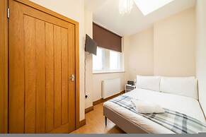 Church House - Montrose Getaway