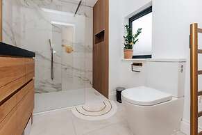 Rosefinch House in Crazies Hill