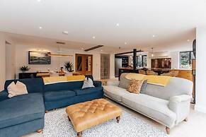 Rosefinch House in Crazies Hill