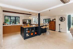 Rosefinch House in Crazies Hill