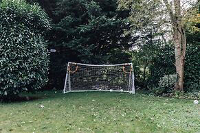 Rosefinch House in Crazies Hill