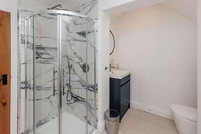 Rosefinch House in Crazies Hill