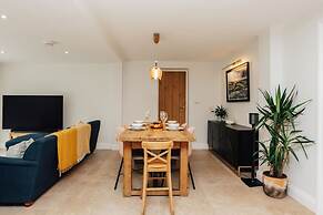 Rosefinch House in Crazies Hill