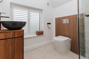 Rosefinch House in Crazies Hill