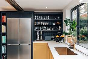 Rosefinch House in Crazies Hill