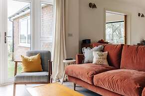 The Hayfield - From 500 Per Night