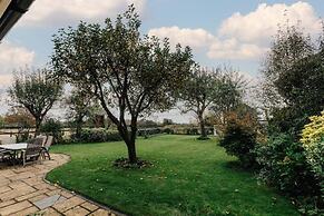 The Hayfield - From 500 Per Night