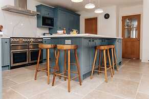 The Hayfield - From 500 Per Night