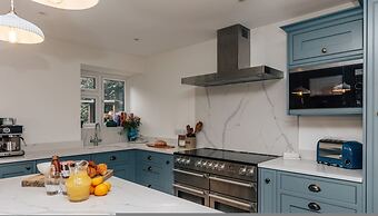 The Hayfield - From 500 Per Night