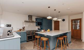 The Hayfield - From 500 Per Night