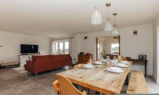 The Hayfield - From 500 Per Night