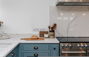 The Hayfield - From 500 Per Night