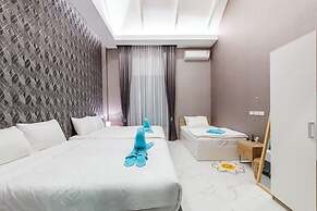 Baandomedoodao Pool Villa Cha-Am