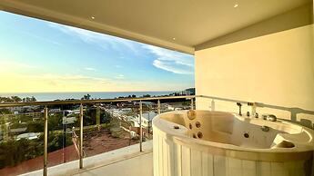 A26 - Great 100 Percent Seaview 2bedroom 1 Bathroom and Bubble Jacuzzi