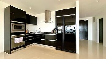 A26 - Great 100 Percent Seaview 2bedroom 1 Bathroom and Bubble Jacuzzi