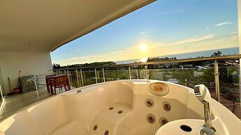A26 - Great 100 Percent Seaview 2bedroom 1 Bathroom and Bubble Jacuzzi