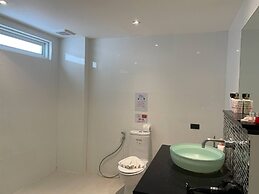 A26 - Great 100 Percent Seaview 2bedroom 1 Bathroom and Bubble Jacuzzi