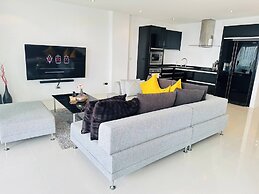 A26 - Great 100 Percent Seaview 2bedroom 1 Bathroom and Bubble Jacuzzi