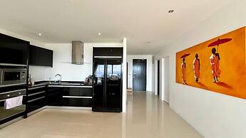 A26 - 2 Bdr Condo, Stunning Sea View, Karon Beach