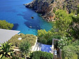 Holiday Home With Charming Patio