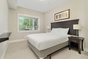 Opulent Oasis Exquisite 2Bedroom Retreat