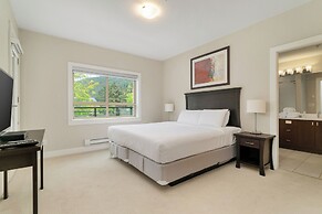 Opulent Oasis Exquisite 2Bedroom Retreat