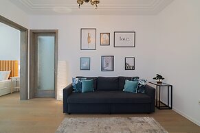 Charming 2BR Flat - Romanian Athenaeum