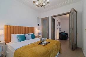 Charming 2BR Flat - Romanian Athenaeum