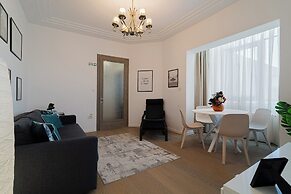 Charming 2BR Flat - Romanian Athenaeum