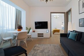 Charming 2BR Flat - Romanian Athenaeum