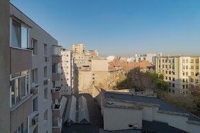 Charming 2BR Flat - Romanian Athenaeum