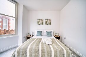 Stunning 2 Bed City Centre & Bute Park