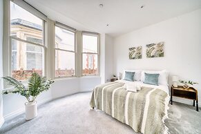 Stunning 2 Bed City Centre & Bute Park