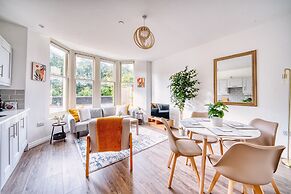 Stunning 2 Bed City Centre & Bute Park